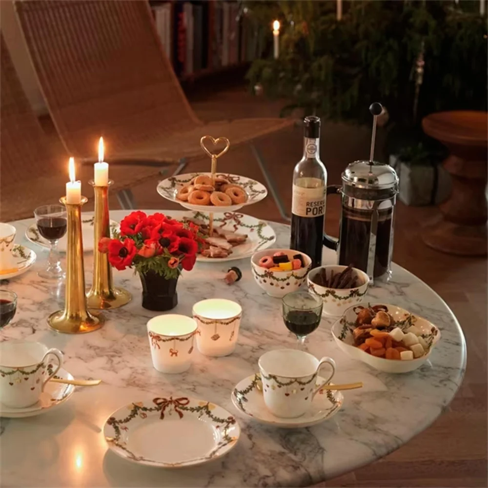 Банка с крышкой