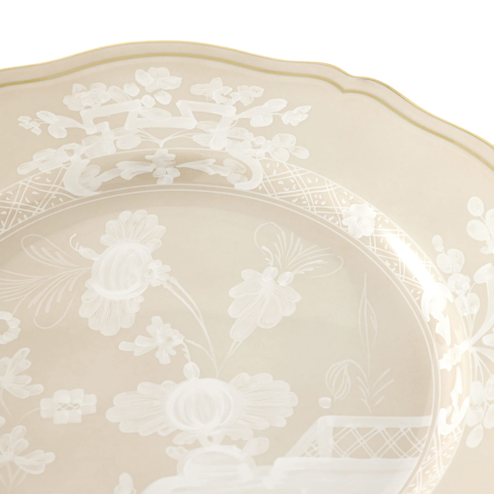 Dinner plate