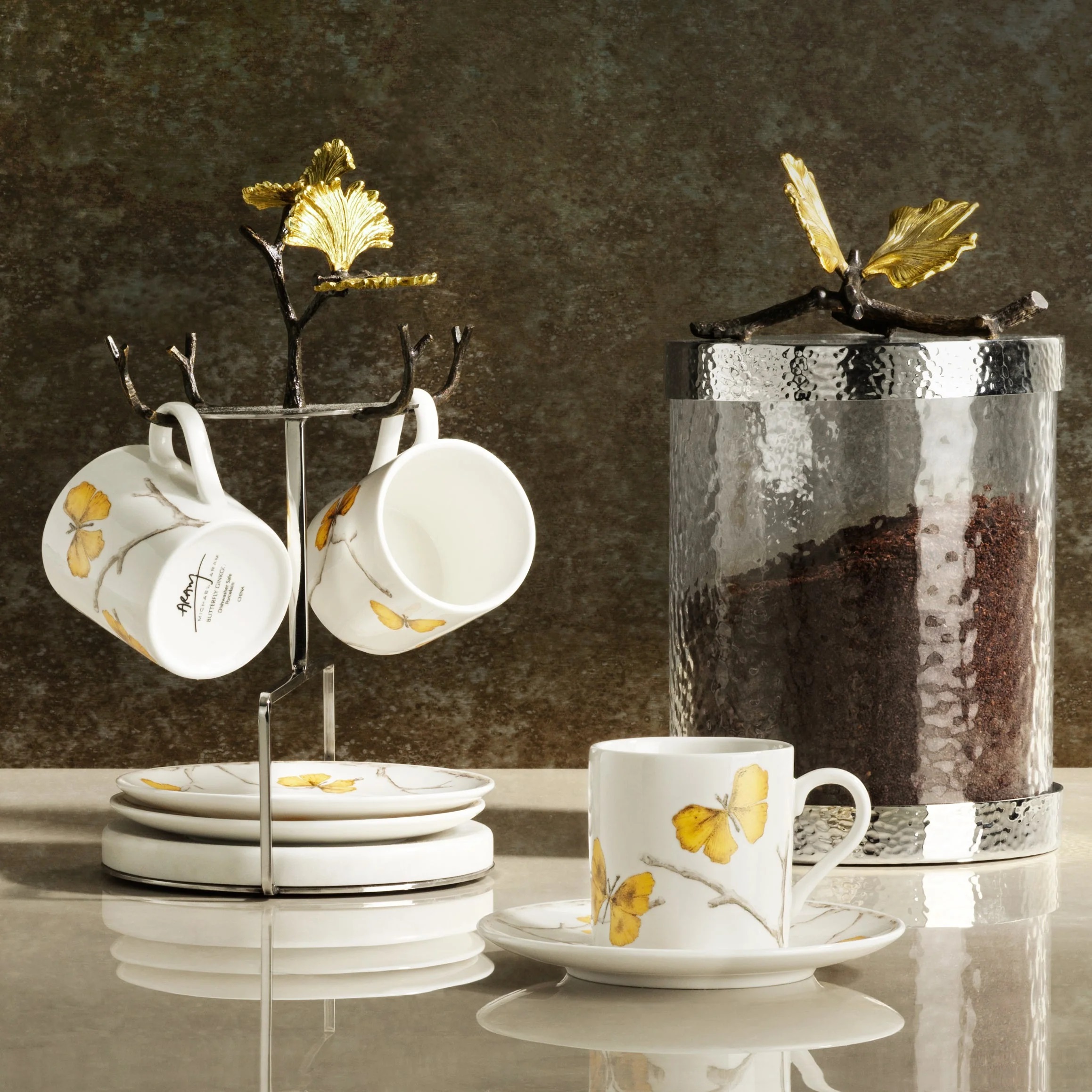 Set of 4 coffee cups & saucers with stand