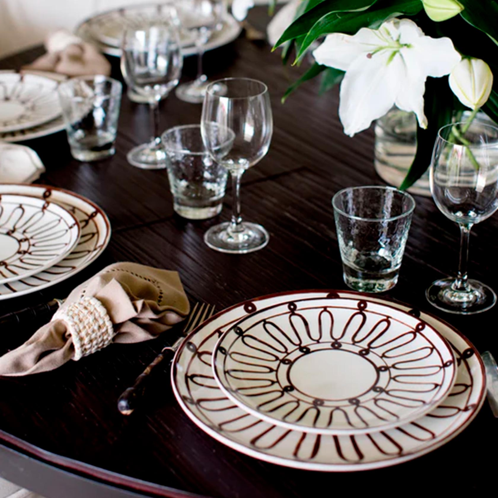 Dinner plate