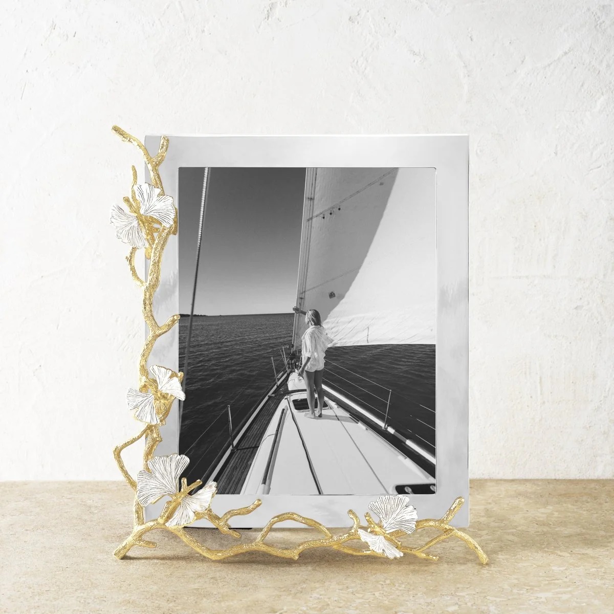 Photo frame