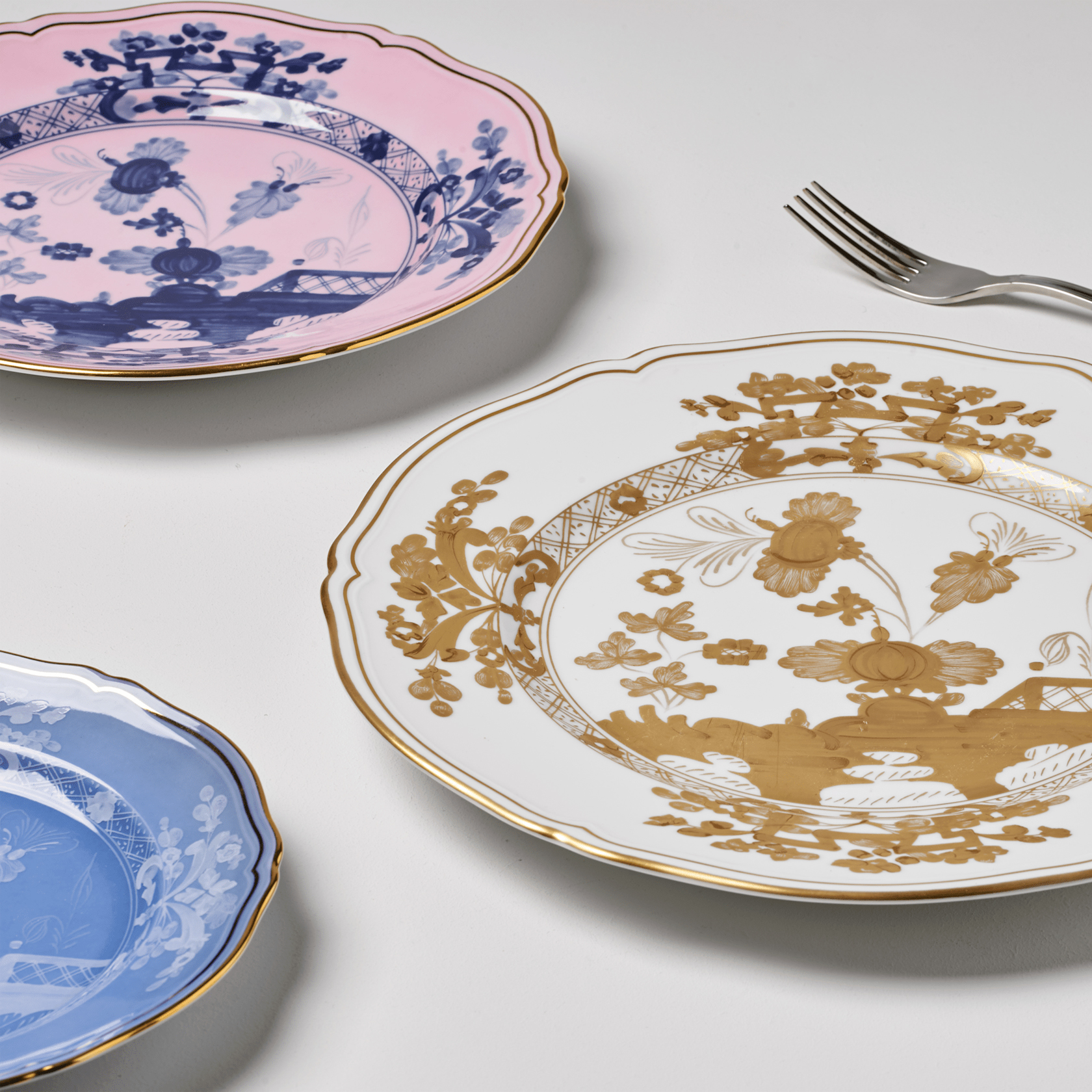 Charger plate