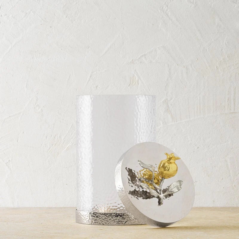 Canisters (M)