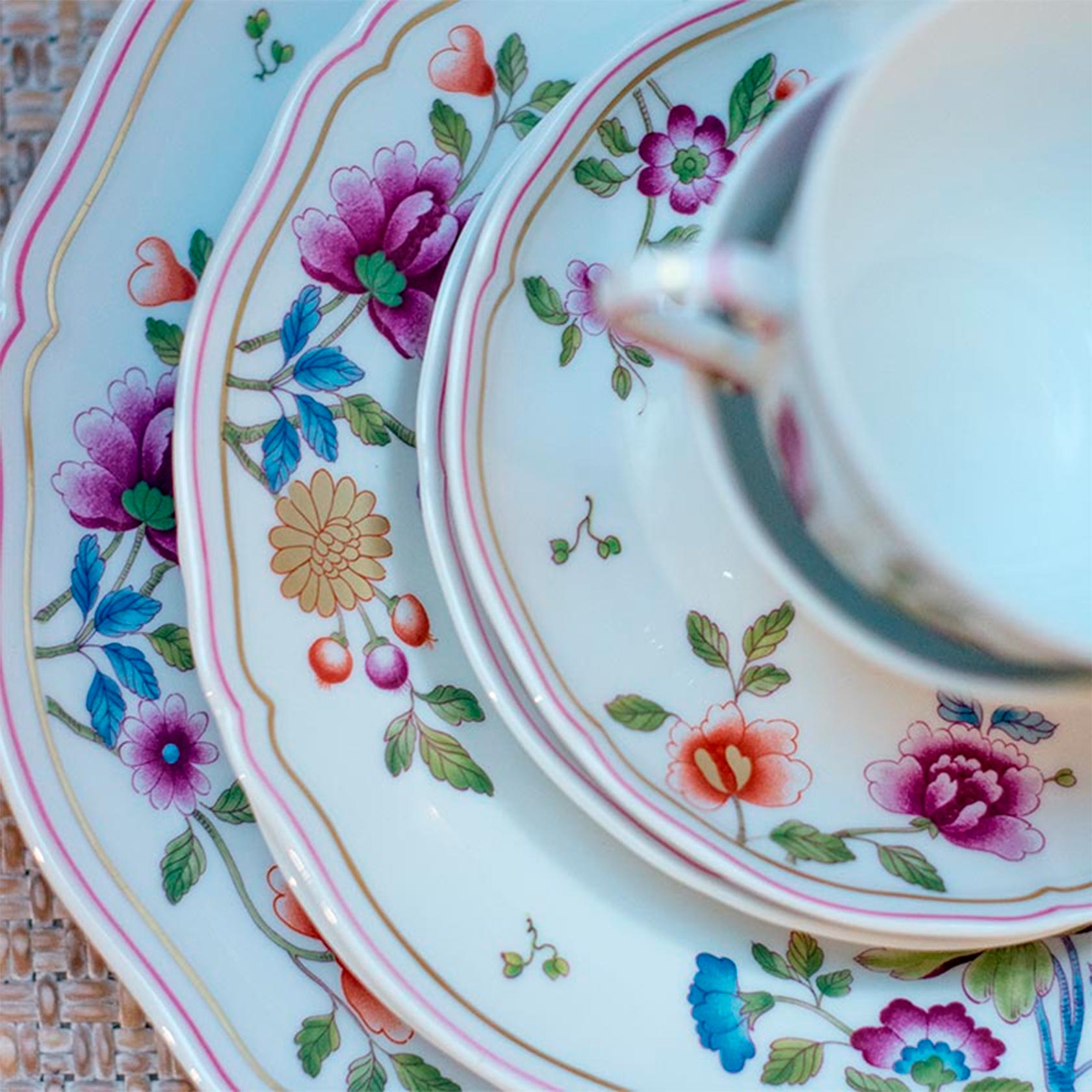 Set of 2 bowls