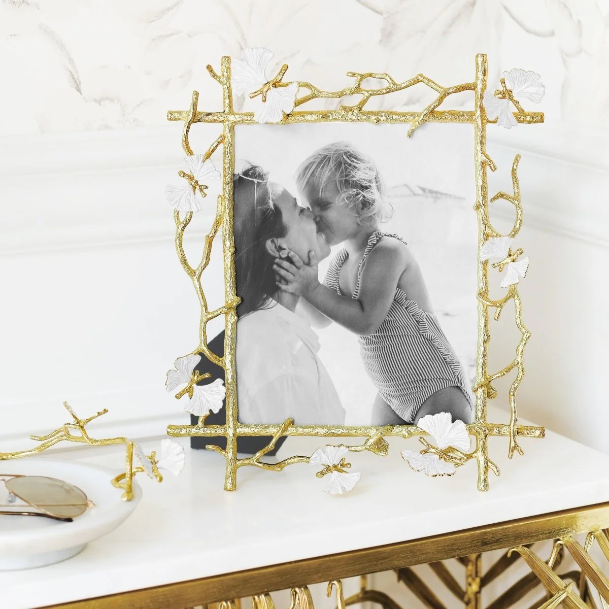 Photo frame