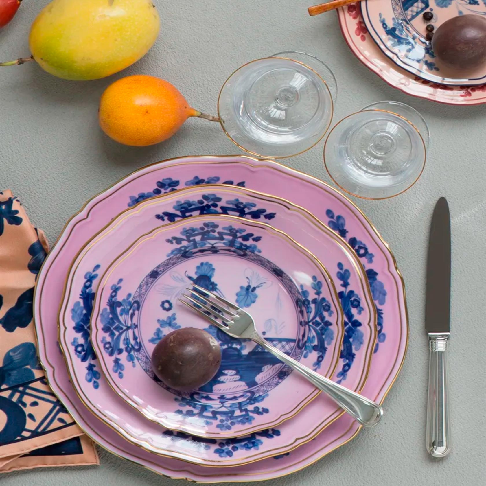 Charger plate