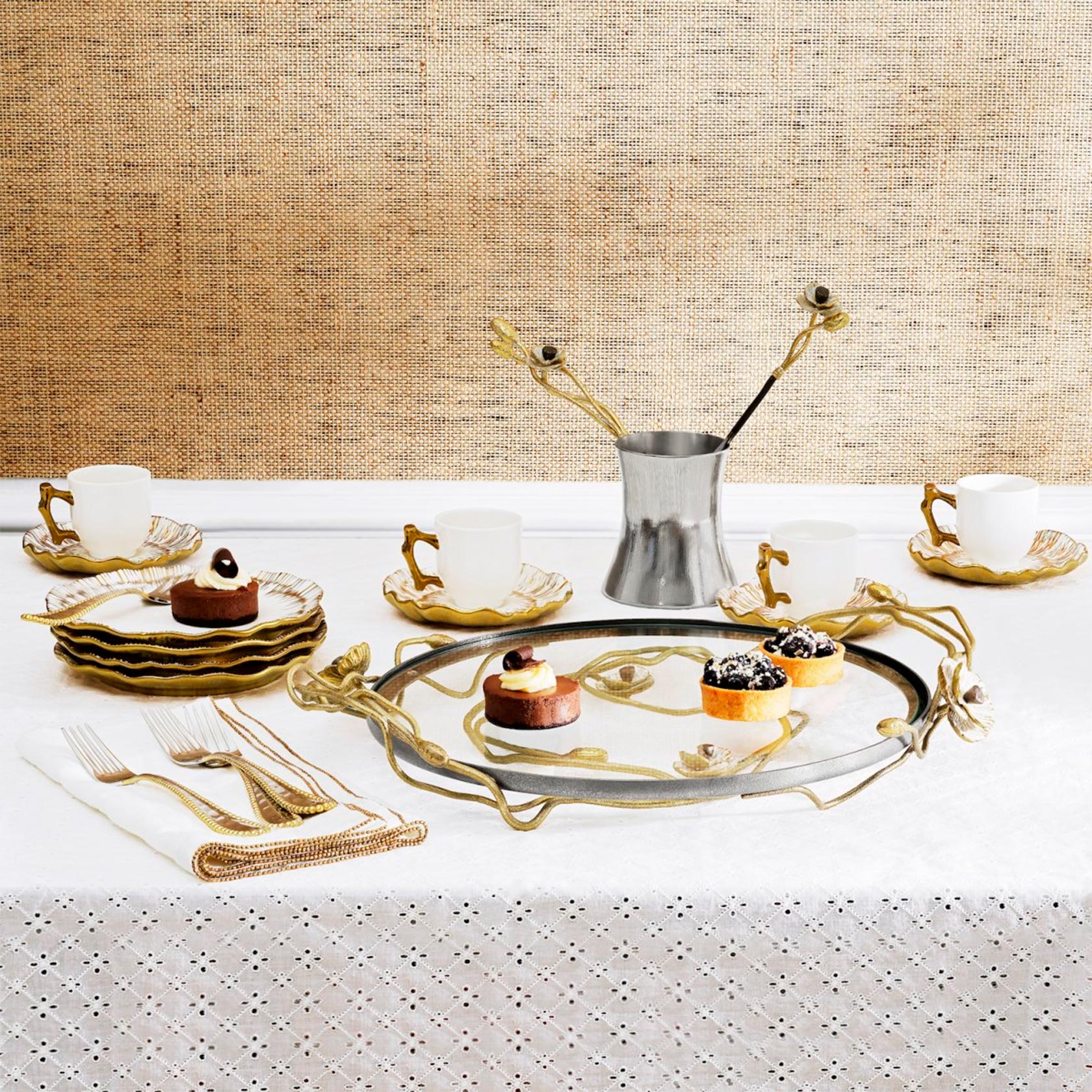 Set of 4 coffee cups & saucers