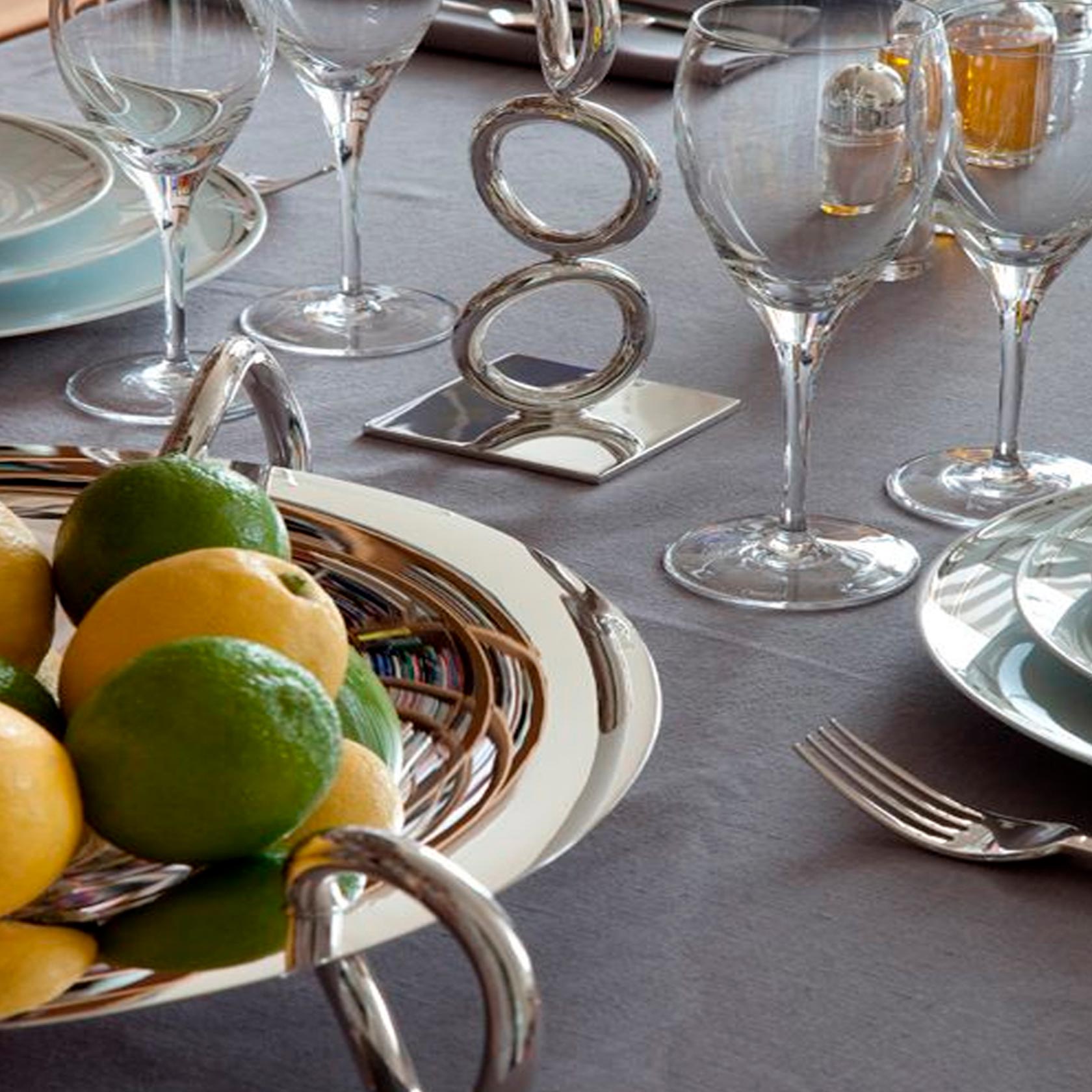 Centerpiece dish