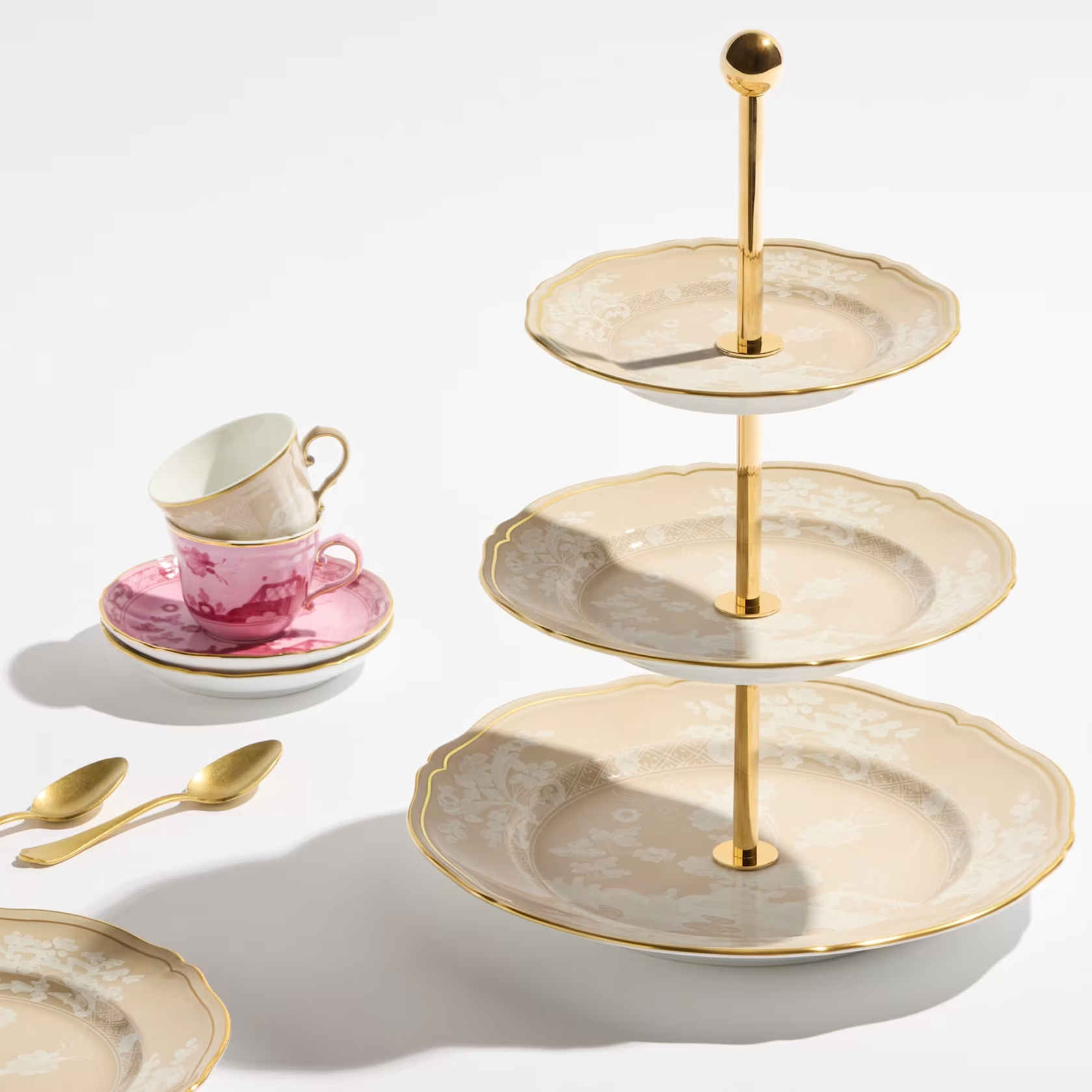 Etagere