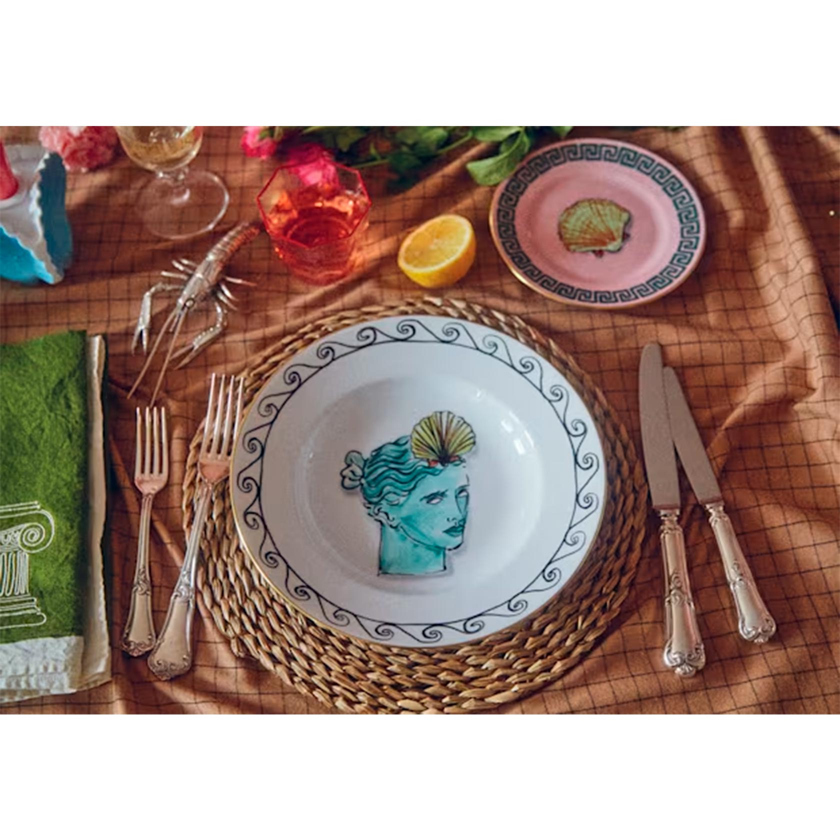 Set of 4 bread plates