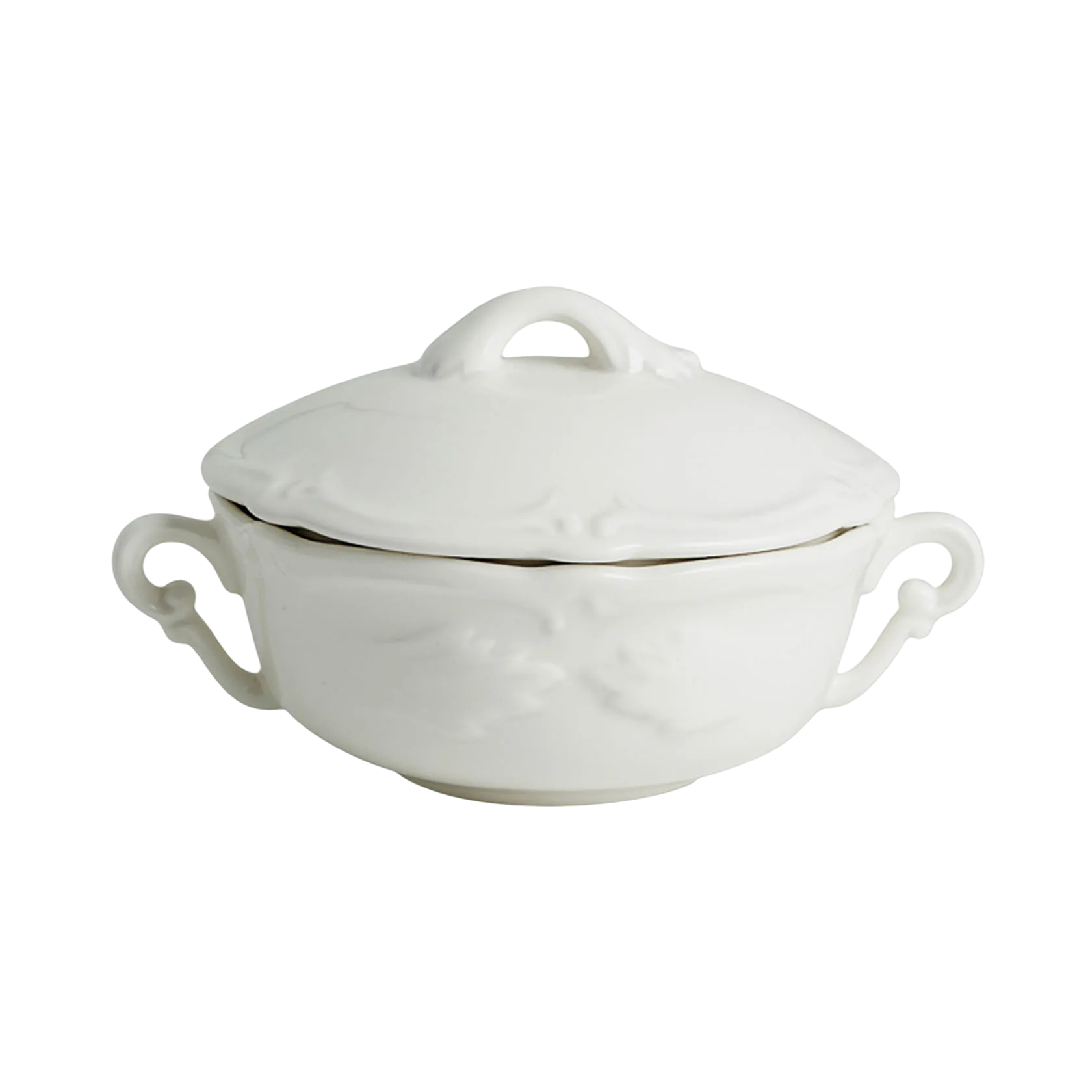 Covered bouillon bowl with lugs