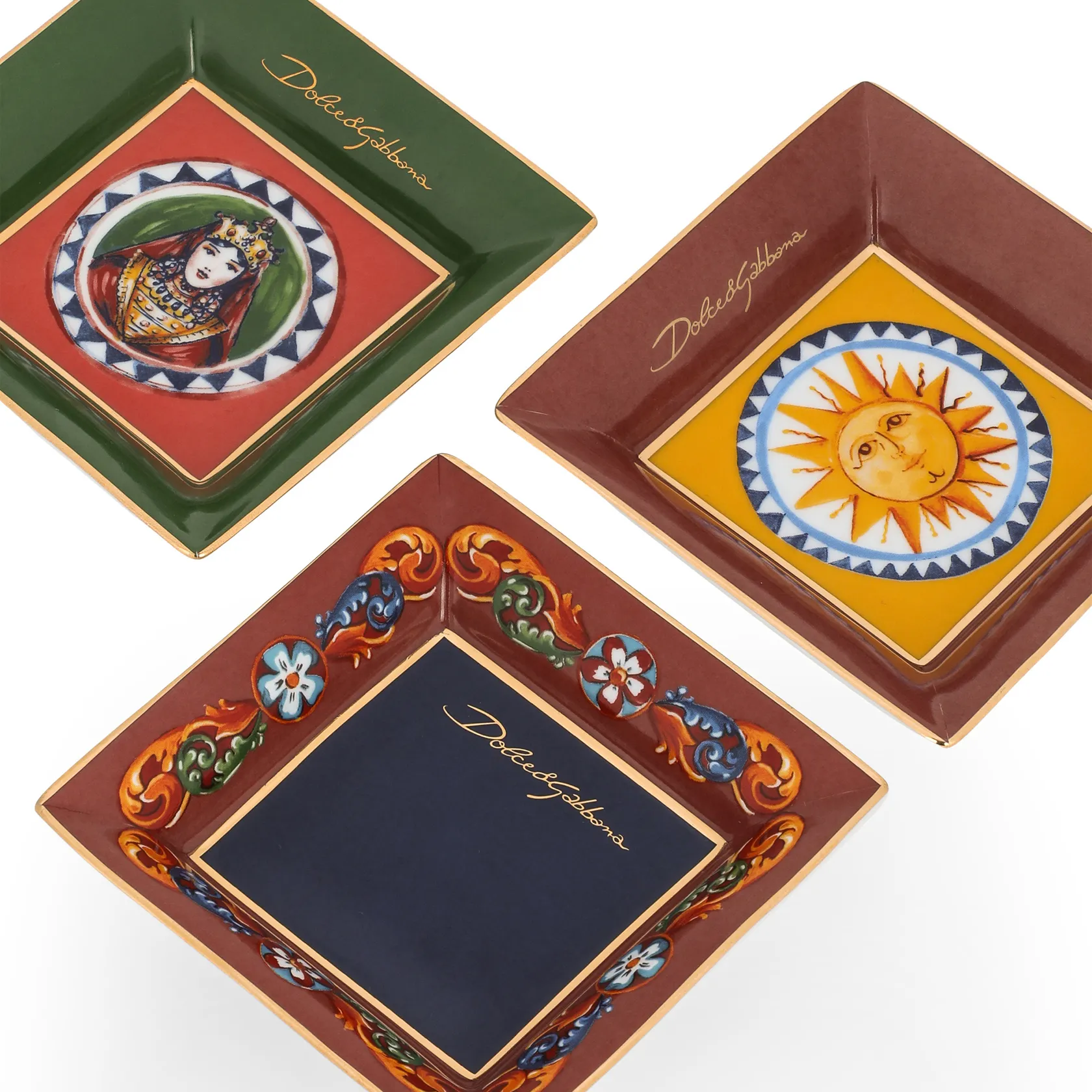 Set of 3 decorative plates