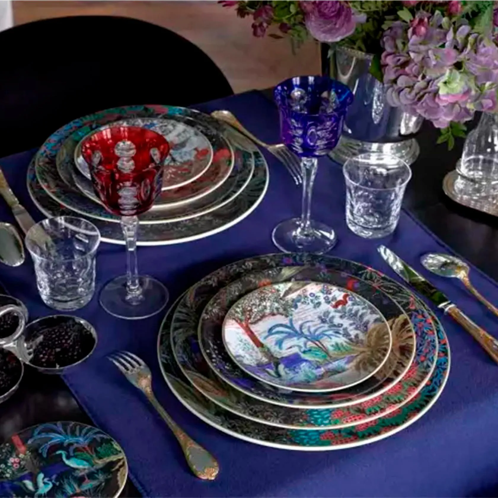 Set of 4 soup plates