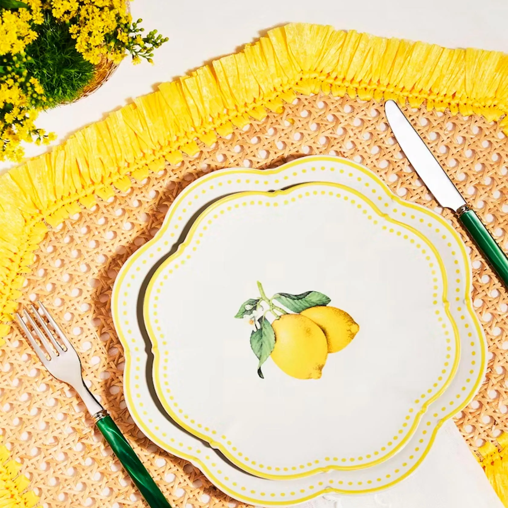 Set of 2 dessert plates