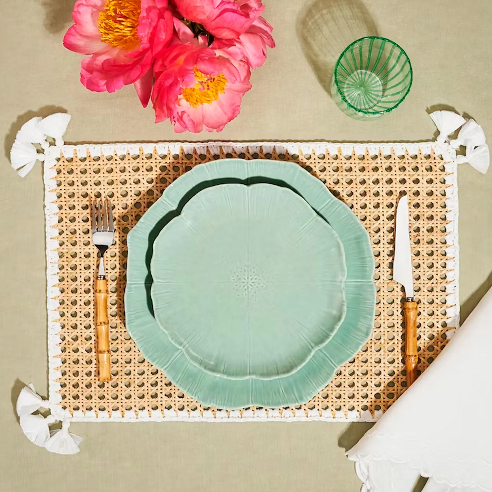 Set of 2 dessert plates